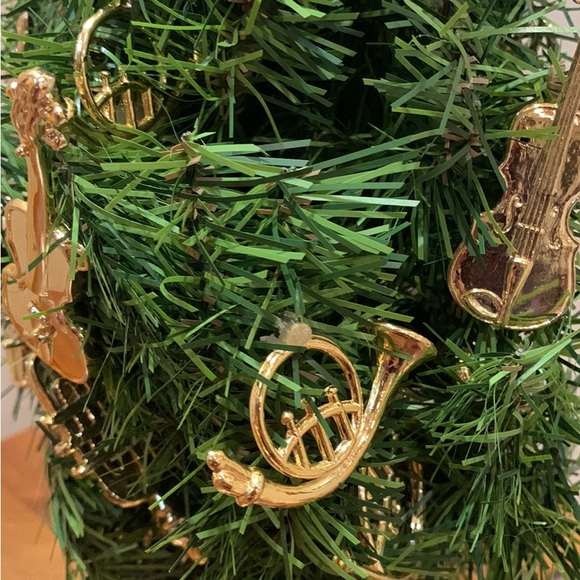 Miniature Musical Instruments Christmas Tree - Picture 3 of 6
